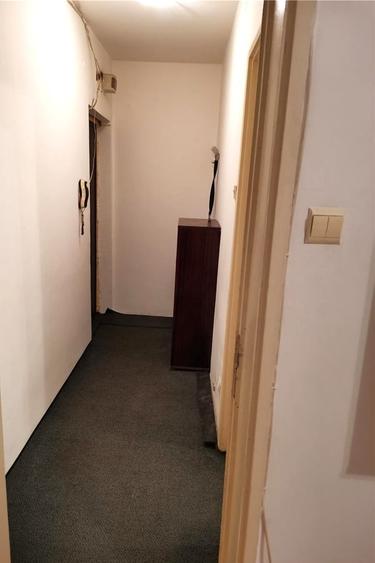 Garsonieră decomandată în Berceni