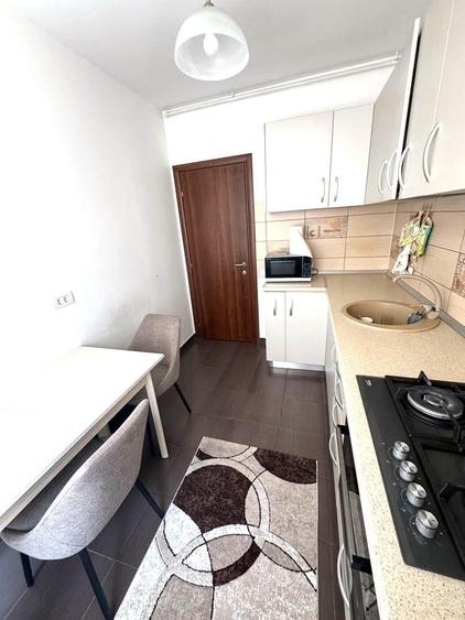 🏡 Închiriez Apartament cu 2 camere decomandat, parcare disponibilă, bloc 2018 - 3