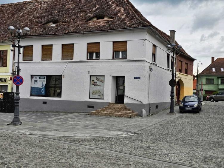 Spațiu comercial, în Central