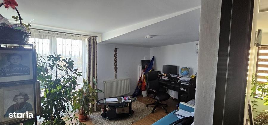 Casă cu 4 camere în Cug