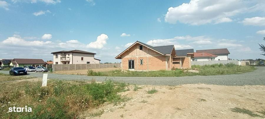 Casă cu 3 camere în Moșnița Nouă
