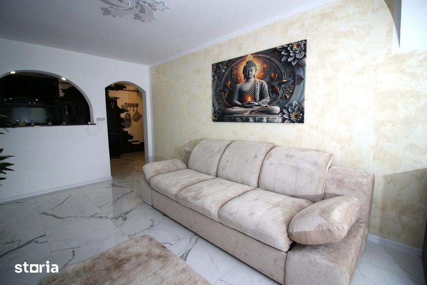 Apartament cu 3 camere semidecomandat în Cornișa
