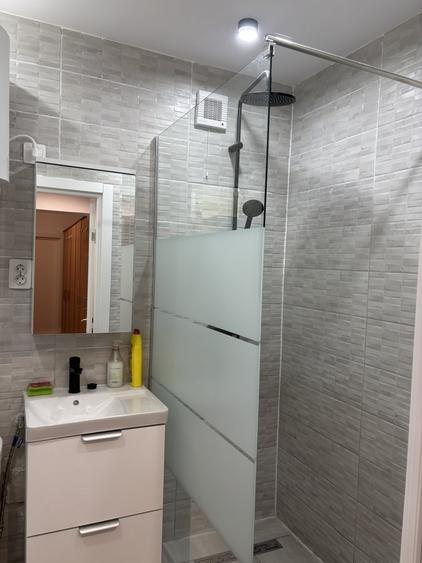 Apartament cu 2 camere decomandat în Drumul Taberei