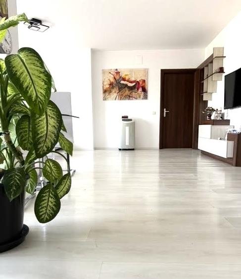 Apartament cu 2 camere decomandat, mobilat în Băneasa