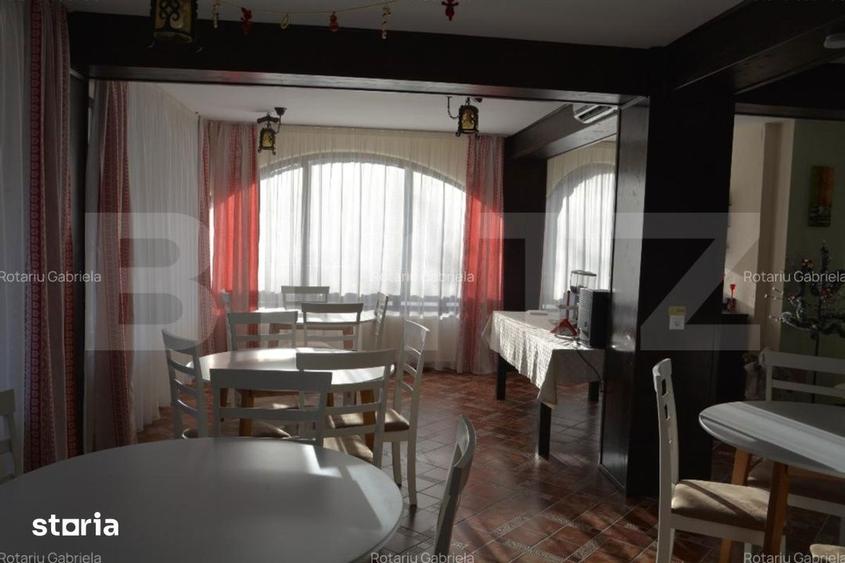 Casă cu 10 camere cu Piscina în Bran