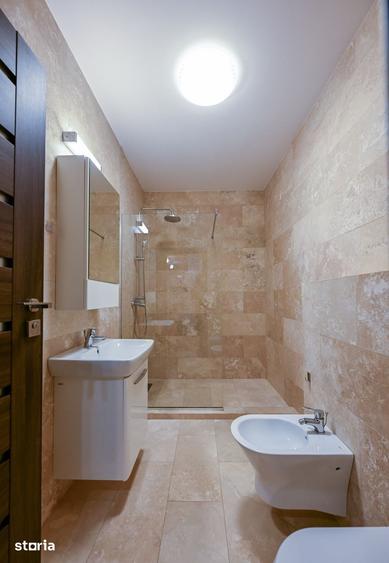 Apartament cu 3 camere în Faleză