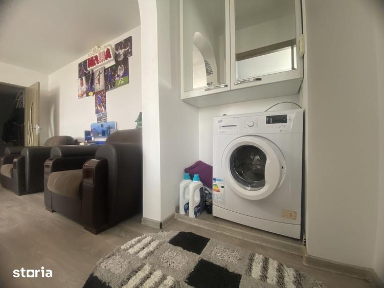 Apartament cu 2 camere semidecomandat în Micro 11