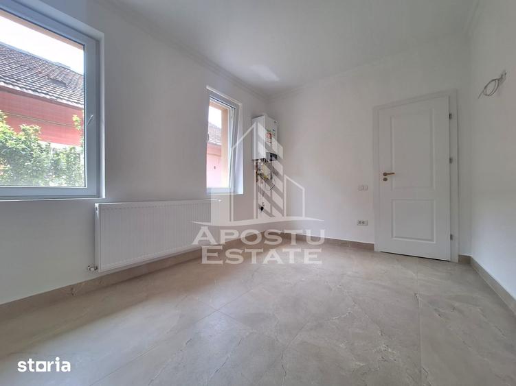 Apartament cu 2 camere în Intim