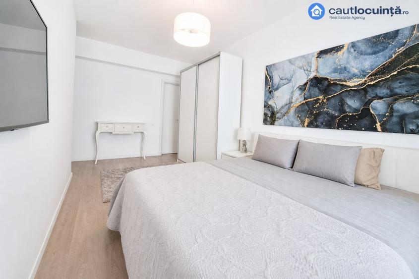 Apartament cu 3 camere semidecomandat în Sisești