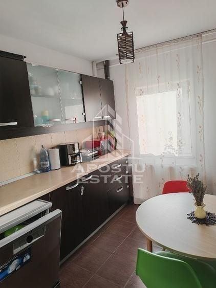 Apartament cu 2 camere semidecomandat, mobilat în Kiriac