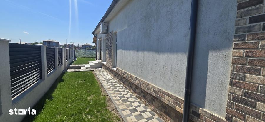 Casă cu 3 camere cu Teren 440 Mp în Agigea