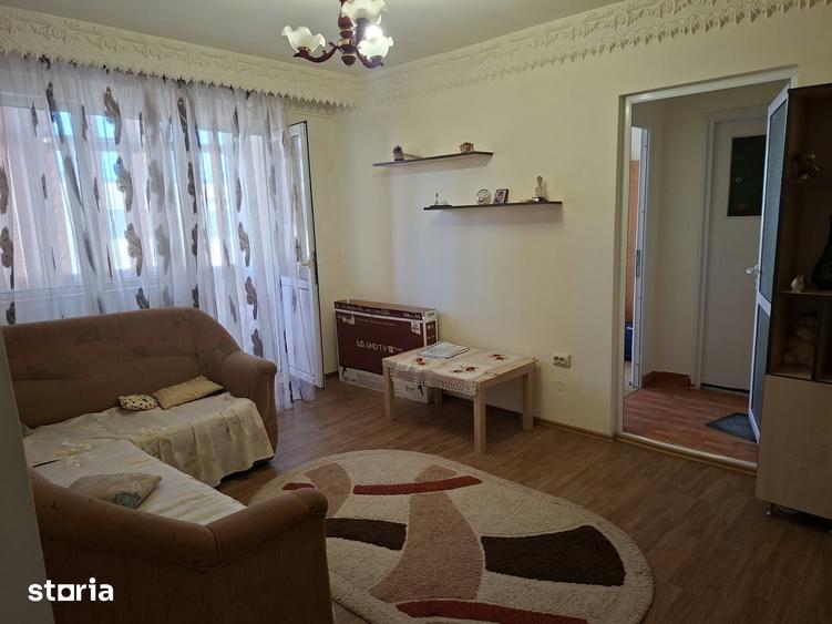 Apartament cu 2 camere semidecomandat în Malu Roșu
