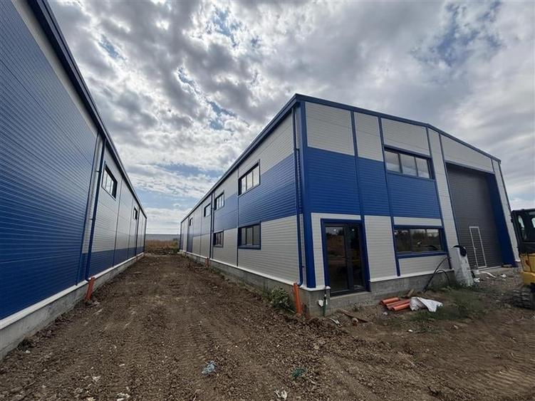 Spațiu industrial, de 600 mp, în Ștefăneștii de Jos