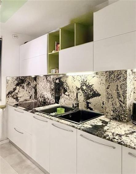 Apartament cu 3 camere semidecomandat, mobilat în Mărăști