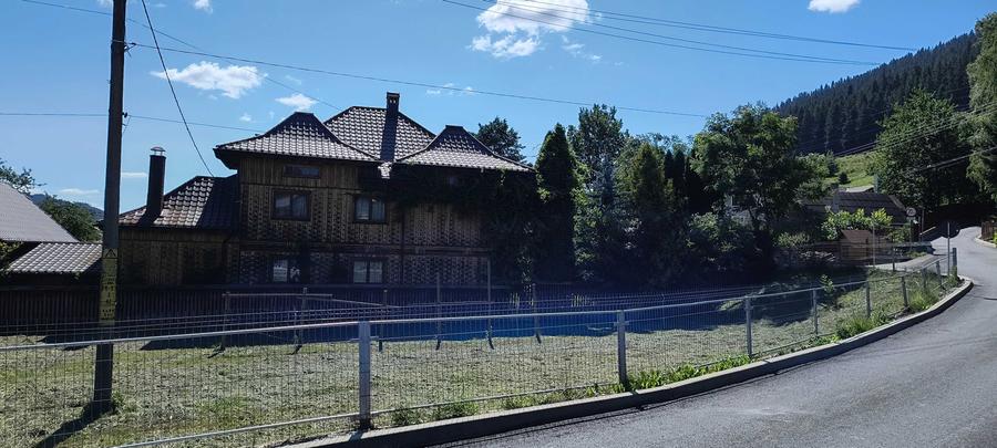 Casa de locuit Campulung Moldovenesc 242mp cu teren 1756mp - 4