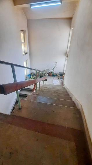 Spațiu industrial, de 250 mp, în Carierei