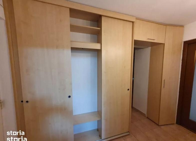 Apartament cu 3 camere decomandat în Lacul Morii