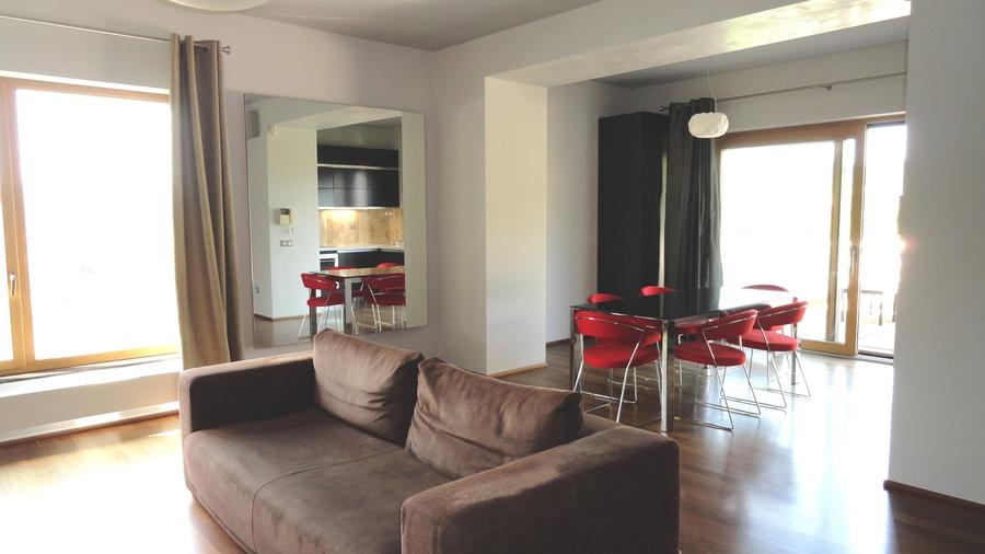 Apartament cu 3 camere decomandat în Grigorescu