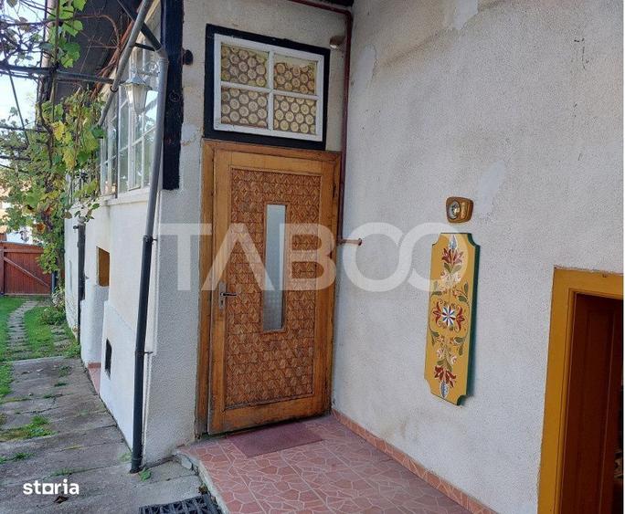 Casă cu 4 camere nedecomandat cu Teren 544 Mp în Cisnădioara