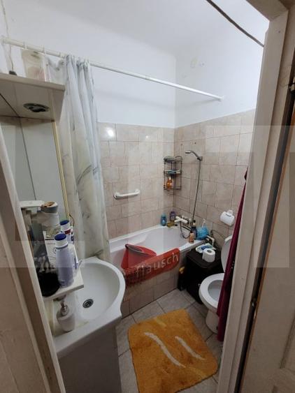 Garsonieră decomandată, mobilată în Freidorf