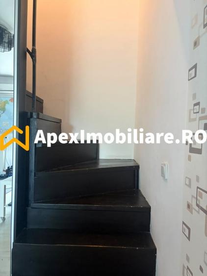 Apartament cu 3 camere semidecomandat în Ozana
