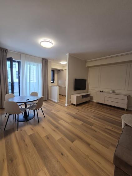 Apartament cu 2 camere semidecomandat, mobilat în Tomis Nord