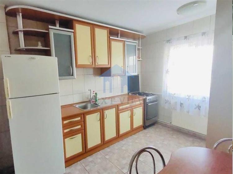 Apartament cu 3 camere decomandat în Mărăști