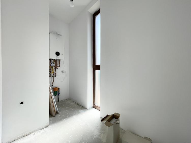 Duplex cu 5 camere cu Teren 390 Mp în Moșnița Nouă