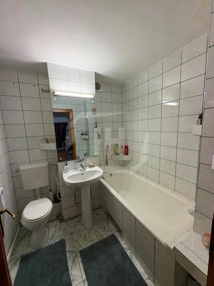 Apartament cu 4 camere decomandat, mobilat în Mănăștur