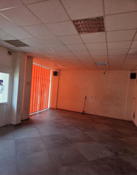 Spațiu comercial, de 165 mp, în Central