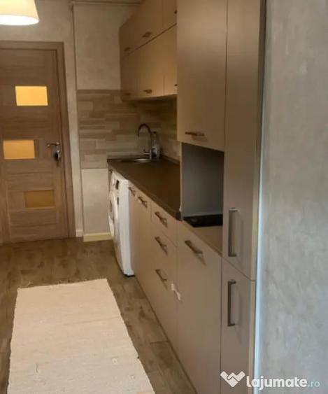 Apartament cu 2 camere decomandat în Sud
