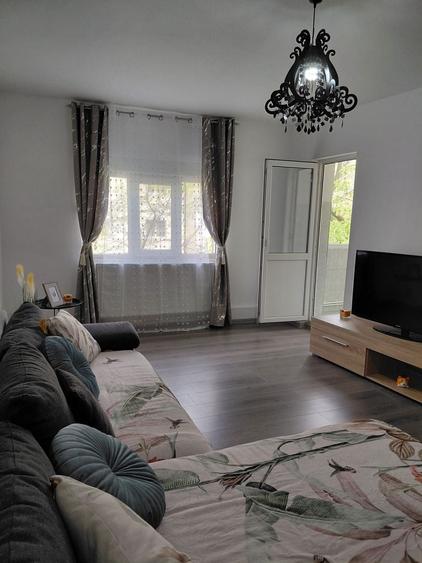 Apartament cu 2 camere decomandat, mobilat în Mazepa 2