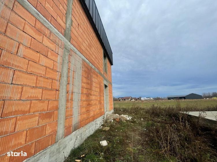 Casă cu 4 camere în Central