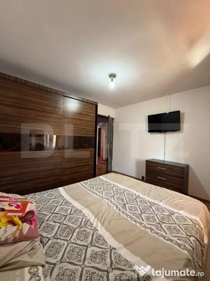 Apartament cu 3 camere decomandat în Central