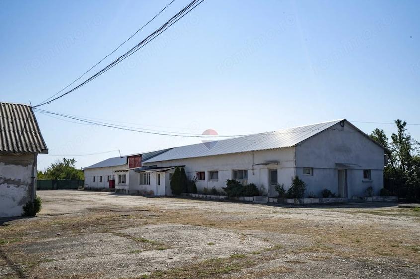 Spațiu comercial, de 2,180 mp, în Inand