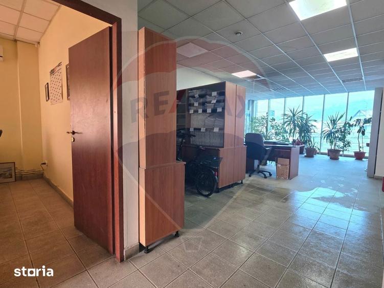 Spațiu comercial, de 120 mp, în Central