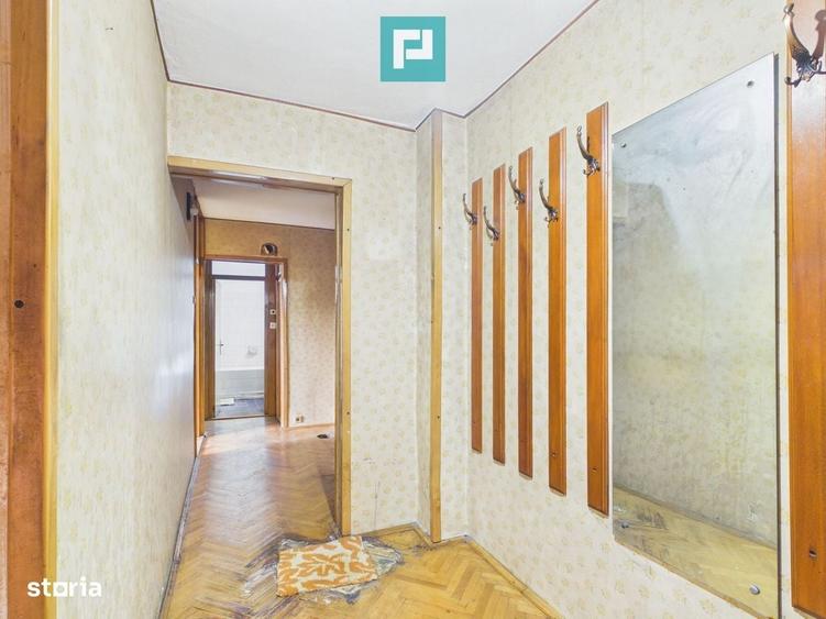 Apartament cu 3 camere decomandat în Central