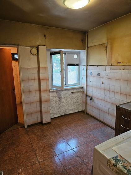 Vanzare 3 camere Mihalache-Pta 1Mai,1/4,decomandat,2 bai,balcon,liber,185000€ - 7