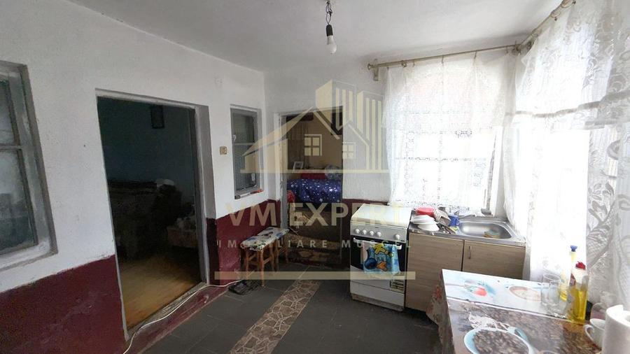 Casă cu 3 camere cu Teren 6660 Mp în Boteni