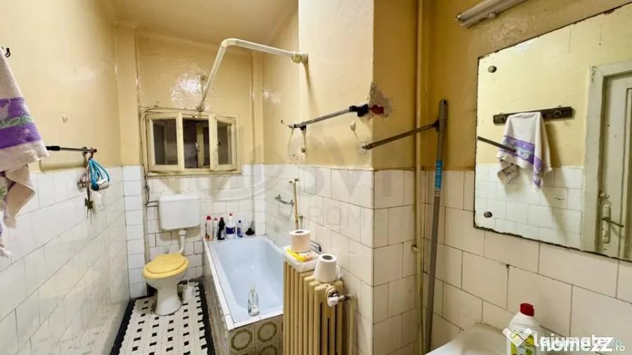 Apartament cu 3 camere semidecomandat în Armeneasca