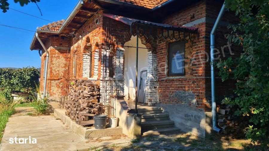 Casă cu 3 camere cu Teren 1989 Mp în Băiculești