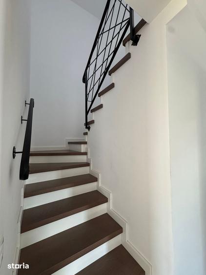 Casă cu 4 camere decomandat cu Teren 300 Mp în Ciurea