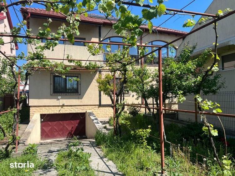 Casă cu 4 camere cu Teren 250 Mp în Agigea
