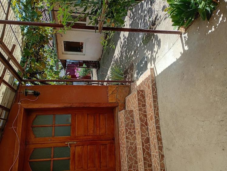 Casă cu 2 camere cu Teren 2281 Mp în Tinca