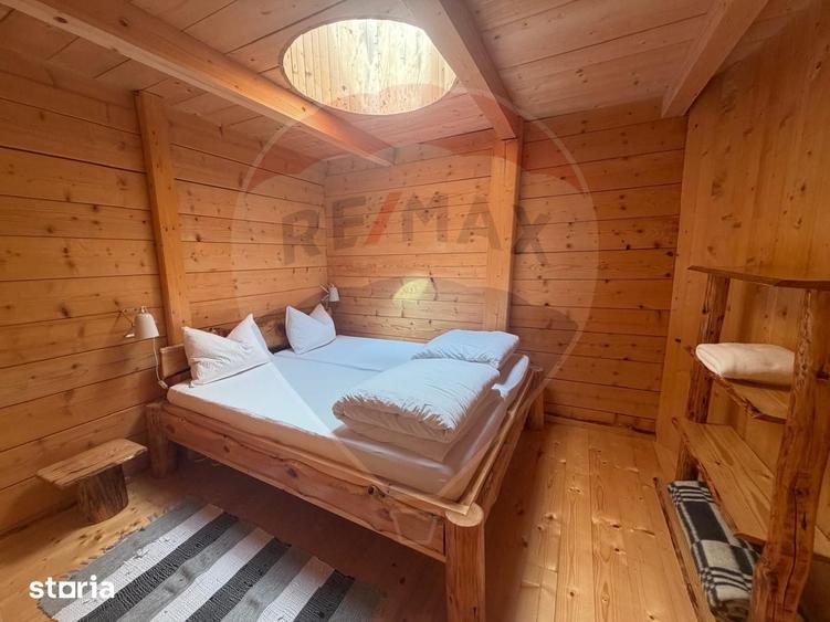 Casă cu Teren 62000 Mp în Horea
