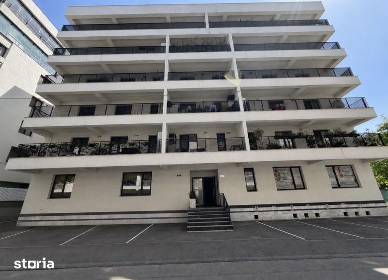 Apartament cu 3 camere în Primăverii