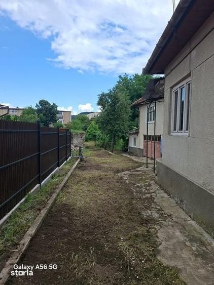 Casă cu 3 camere cu Teren 700 Mp în Central