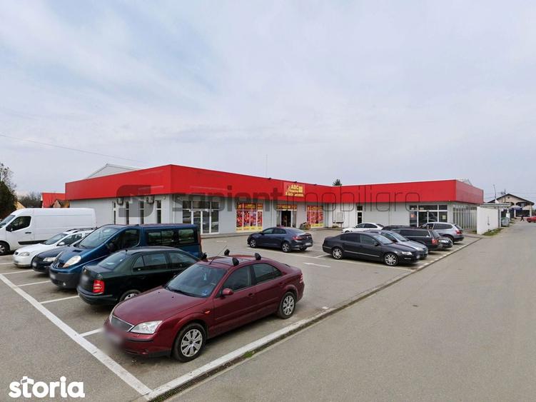 Spațiu comercial, de 1,236 mp, în Central