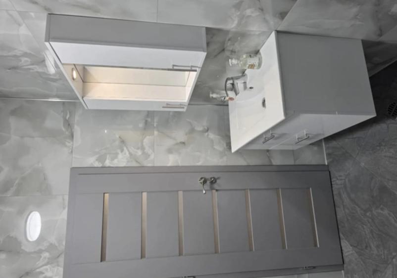 Apartament cu 2 camere semidecomandat în Colentina