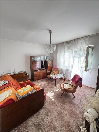 Apartament cu 2 camere decomandat în Bucovina